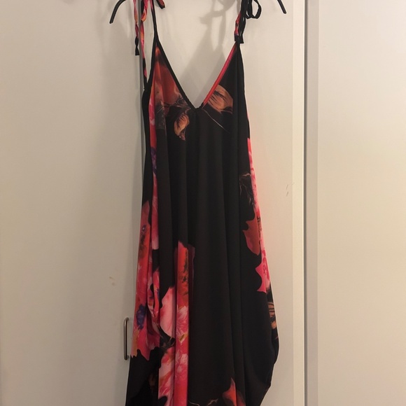 V is fur Vinnik Dress Janai - Picture 10 of 10